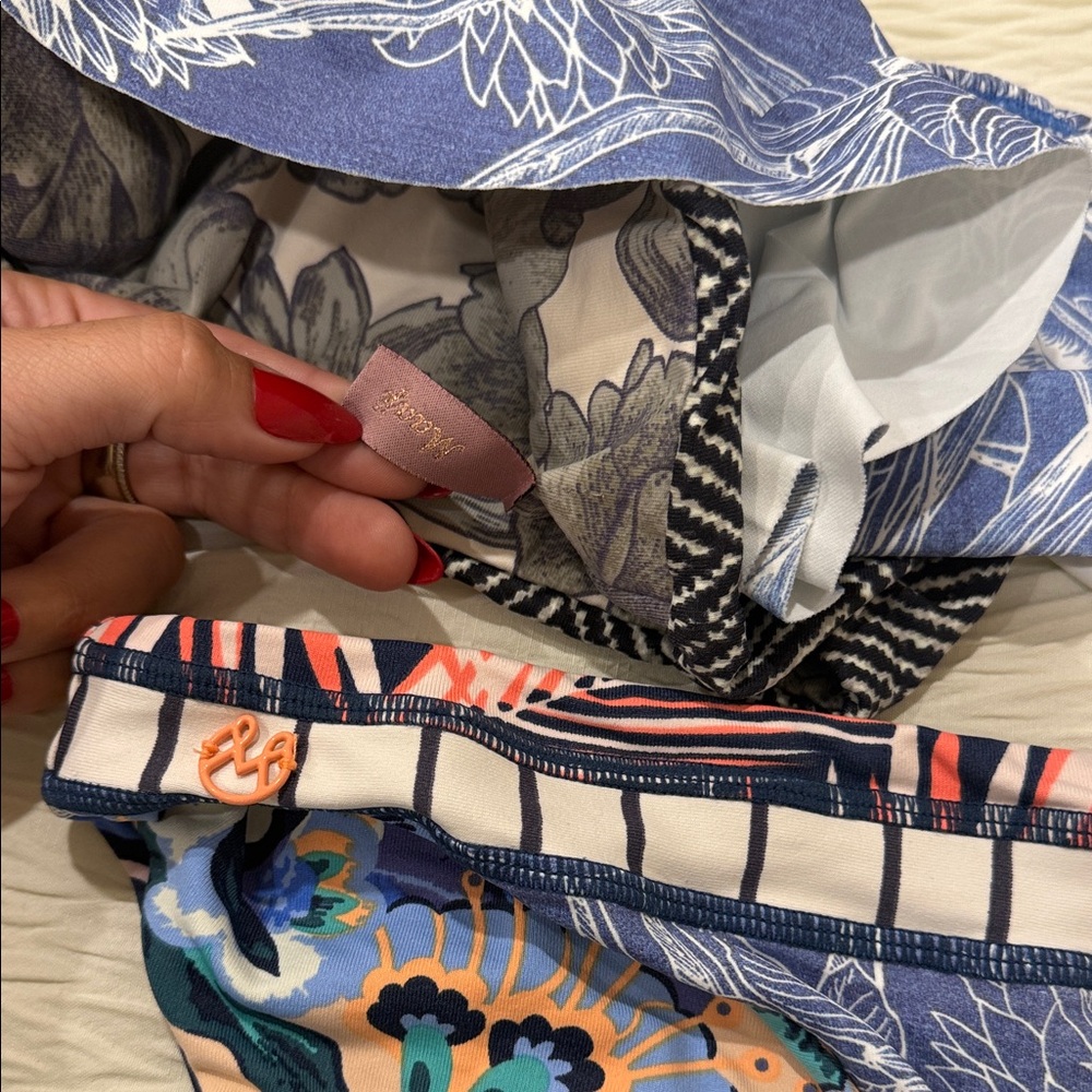 Maaji Flowy Strapless Bikini Set- Reversible - Picture 2 of 4